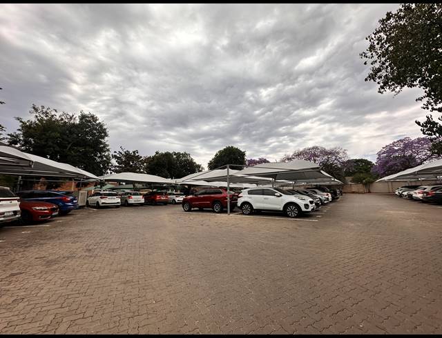 144M² OFFICE TO LET IN GREENSIDE